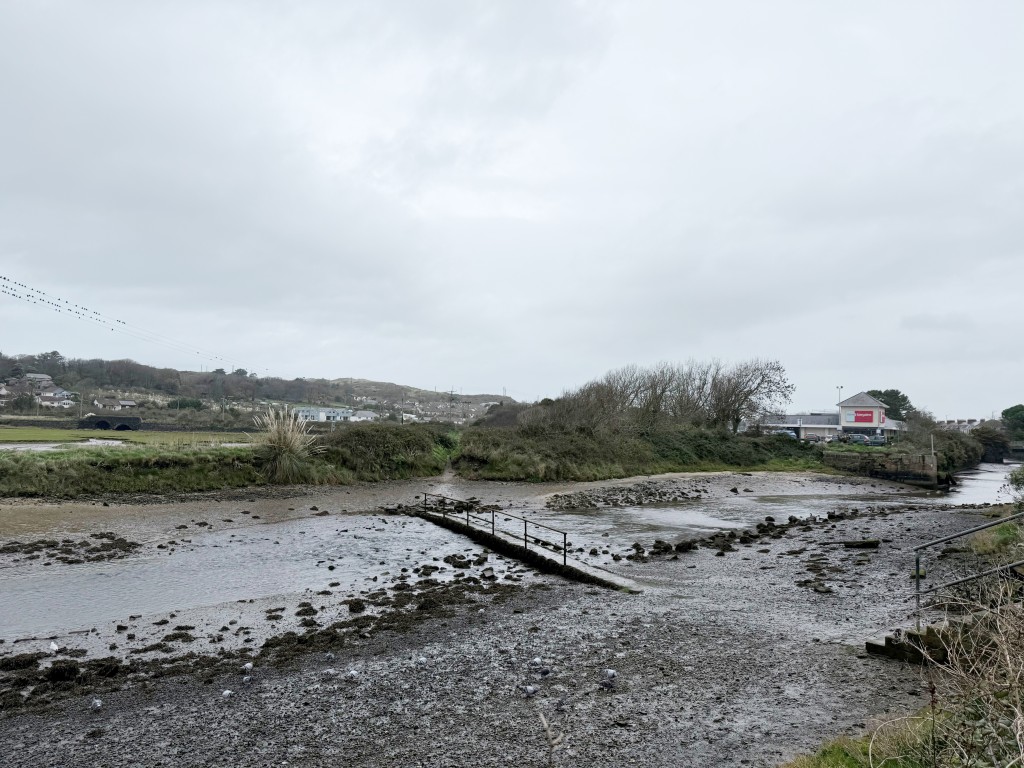 Lot: 26 - TWO PARCELS OF FREEHOLD LAND - View of Estuary